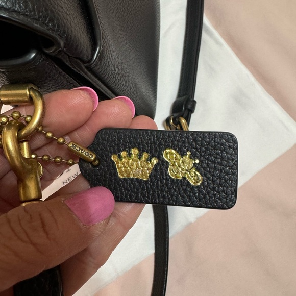 Coach Cassie black, gold hardware - Picture 9 of 10